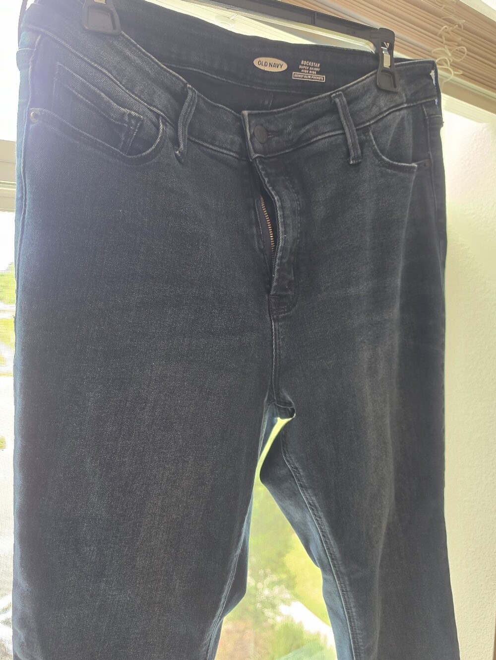 Old Navy Women's Slim Jeans in Dark Blue Wash